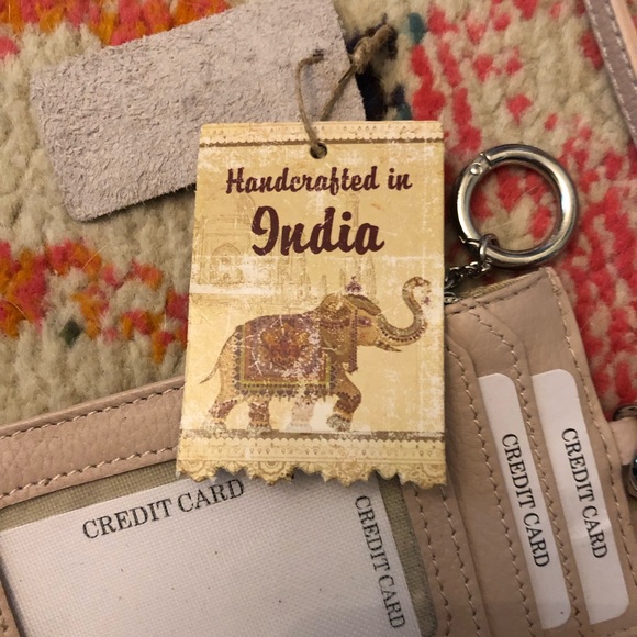 New Handcrafted in India Genuine Leather Keychain Card Holder - Picture 3 of 3